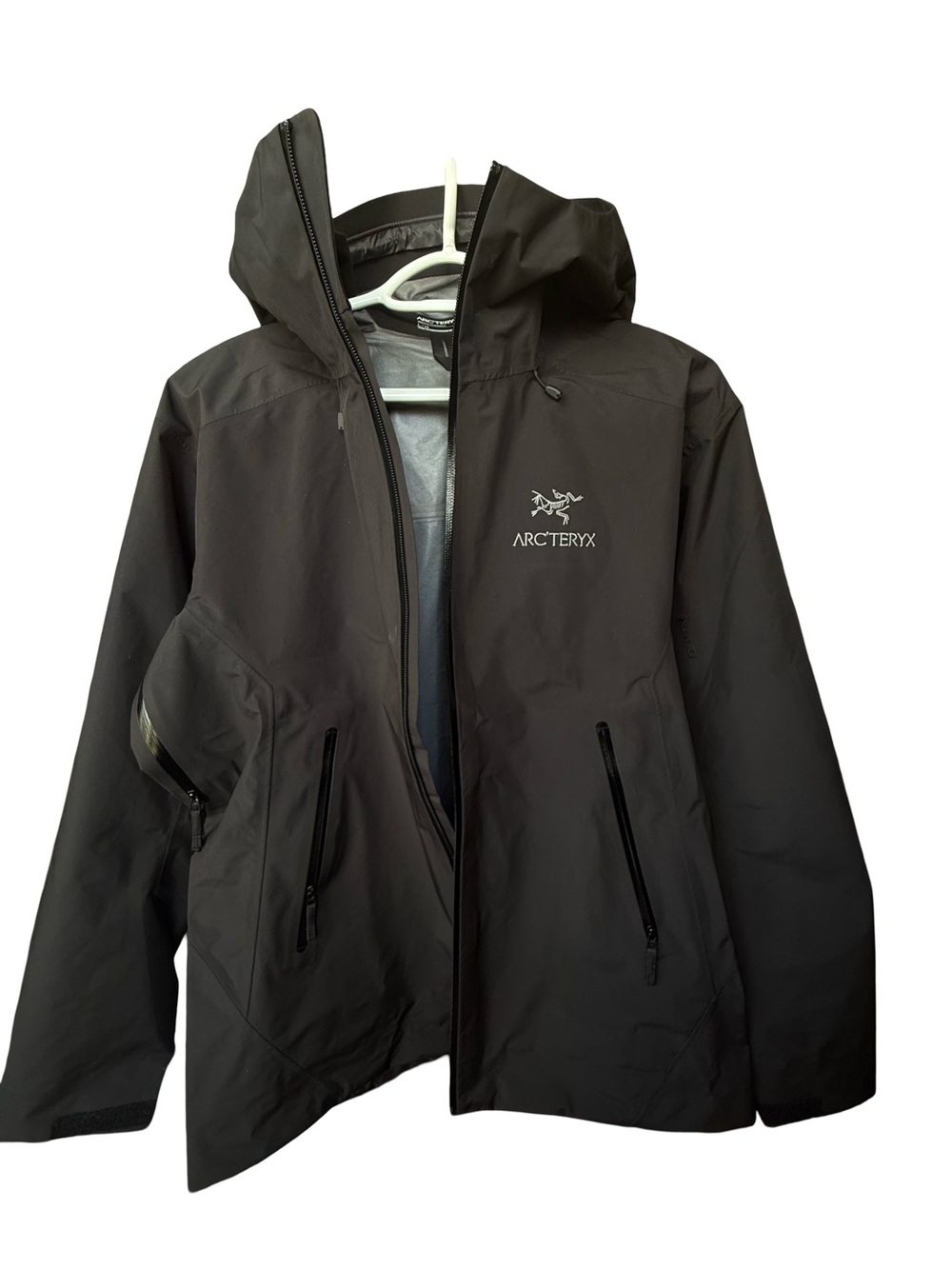 Arc'tery Beta LT in Black. Size Large. Deadstock - never worn, tags included. - Picture 3 of 12